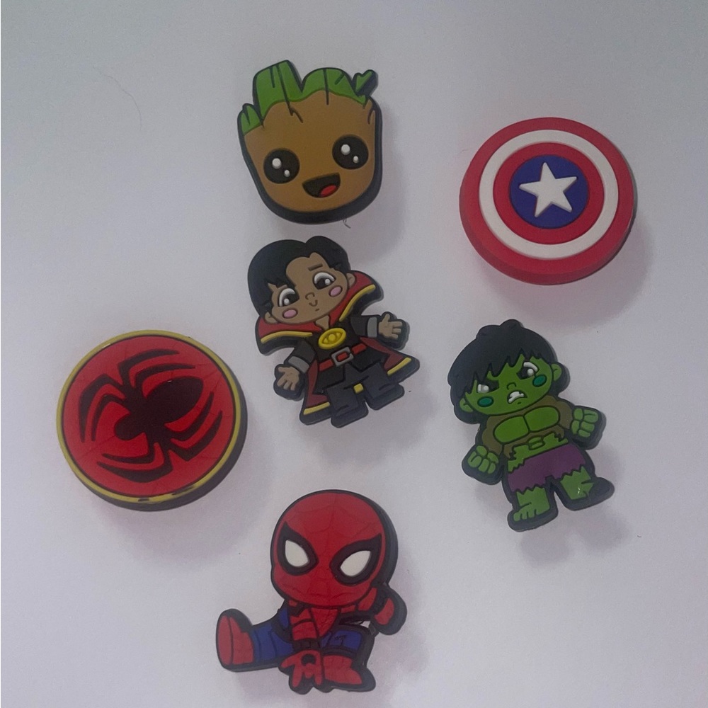 Random selection croc charms - Picture 15 of 16